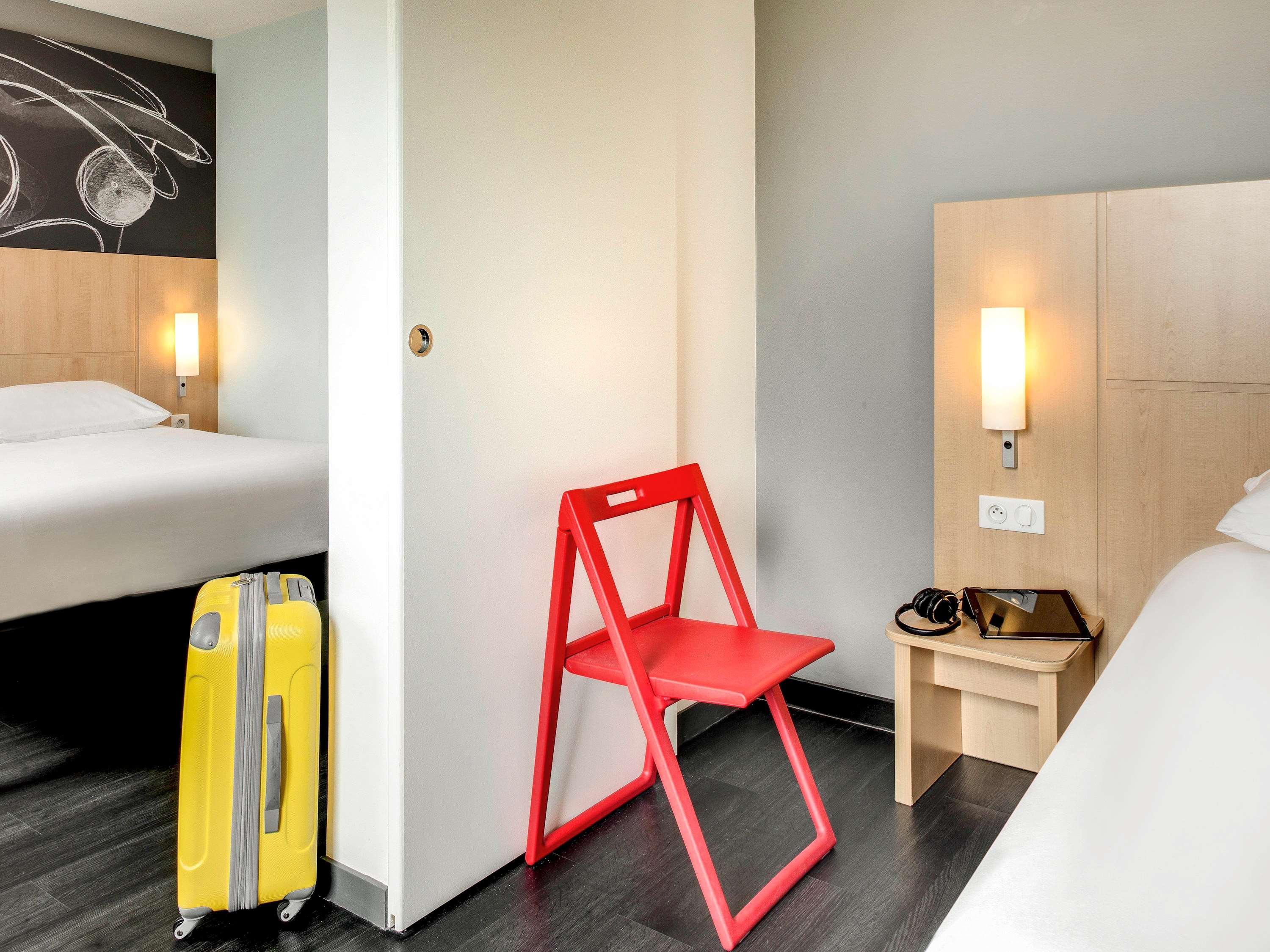Ibis Montceau Les Mines Hotel Exterior foto