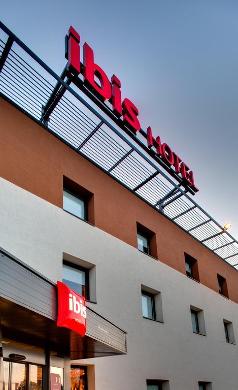 Ibis Montceau Les Mines Hotel Exterior foto