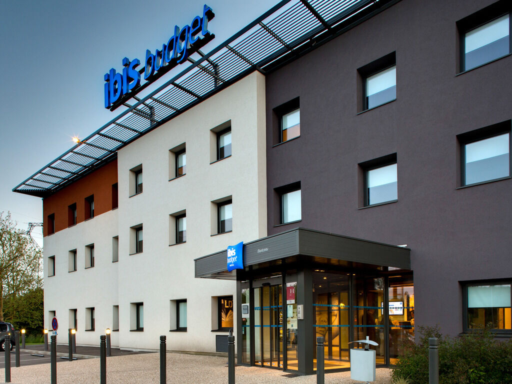 Ibis Montceau Les Mines Hotel Exterior foto